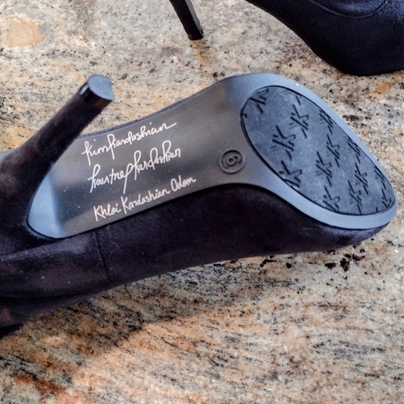 Kardashian Black Suede Faux Fur Heel Booties New in Box 6 - Picture 2 of 3